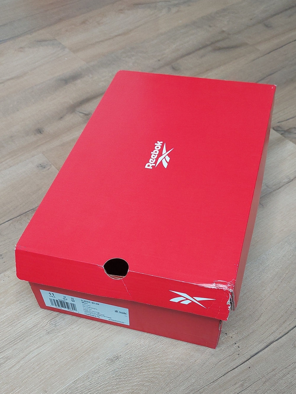Empty Mens Reebok Shoebox. No Shoes Included. 👟
